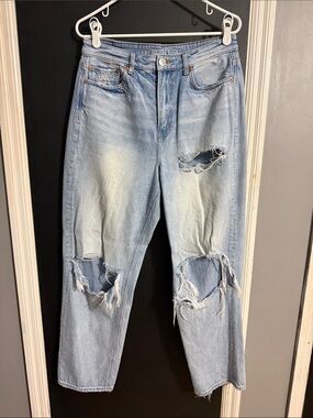 American Eagle Highest Rise 90s Boyfriend Light Wash Size: 12Tall